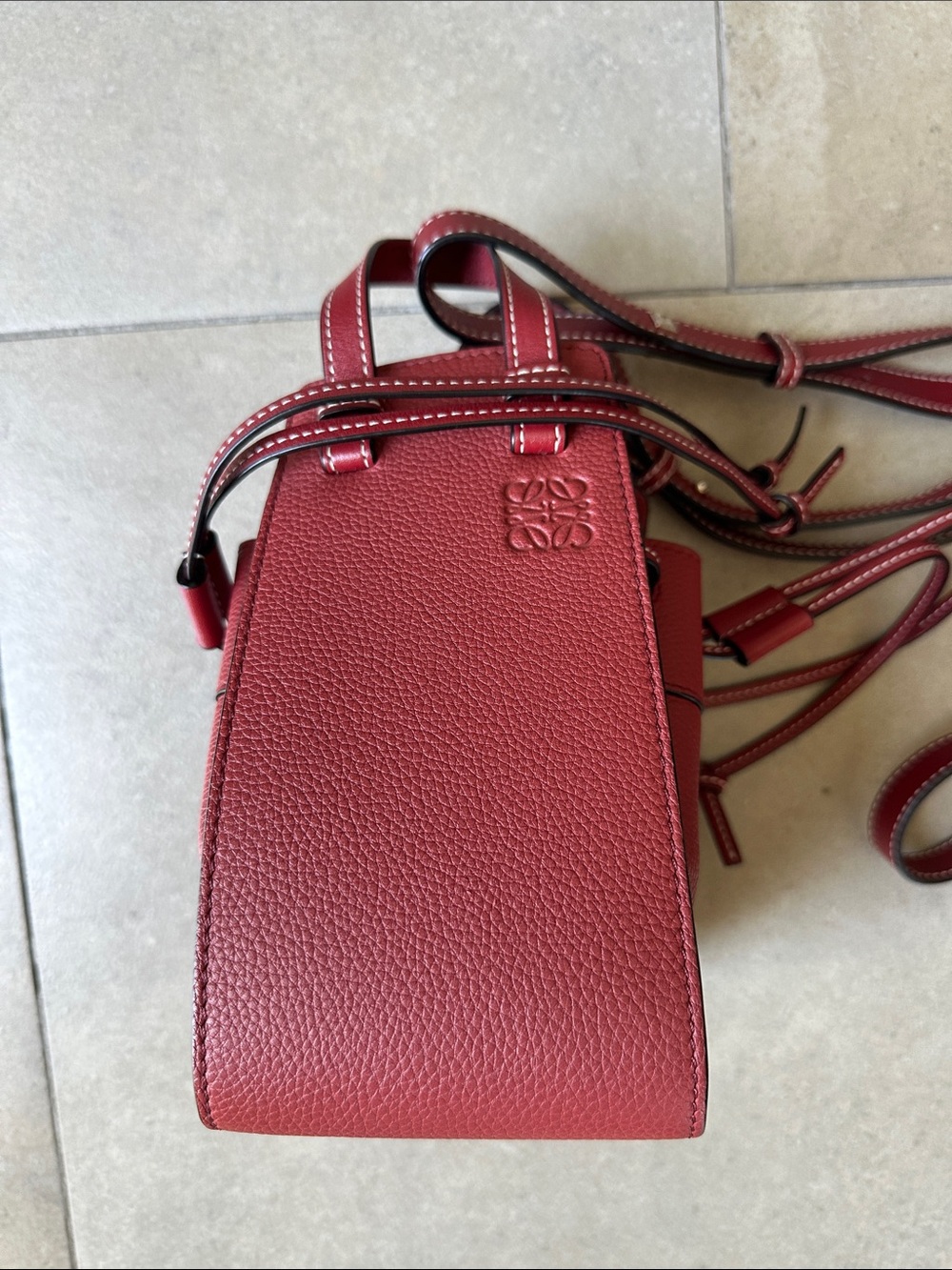 Loewe Authentic Burgundy Garnet Pebbled Leather Mini Hammock Crossbody - Picture 7 of 11